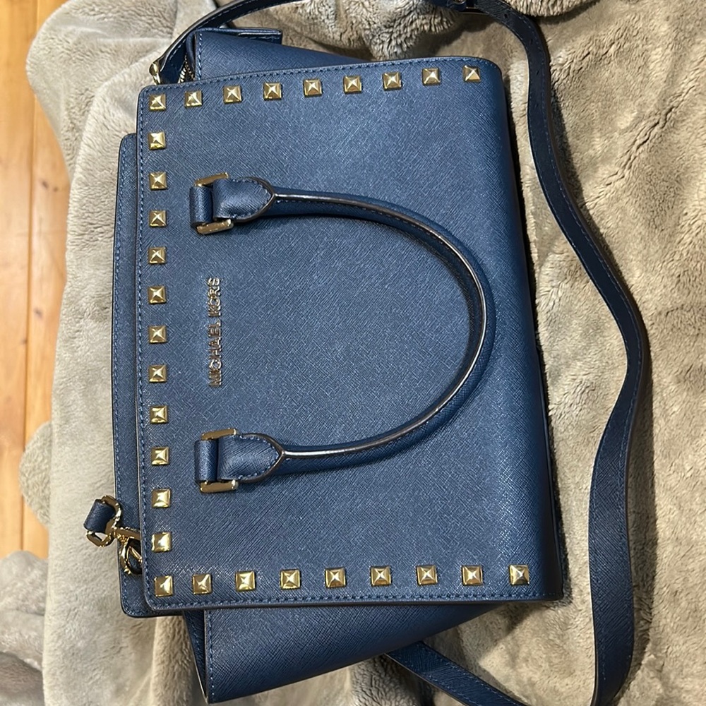 Michael Kors- Selma Stud Medium Satchel